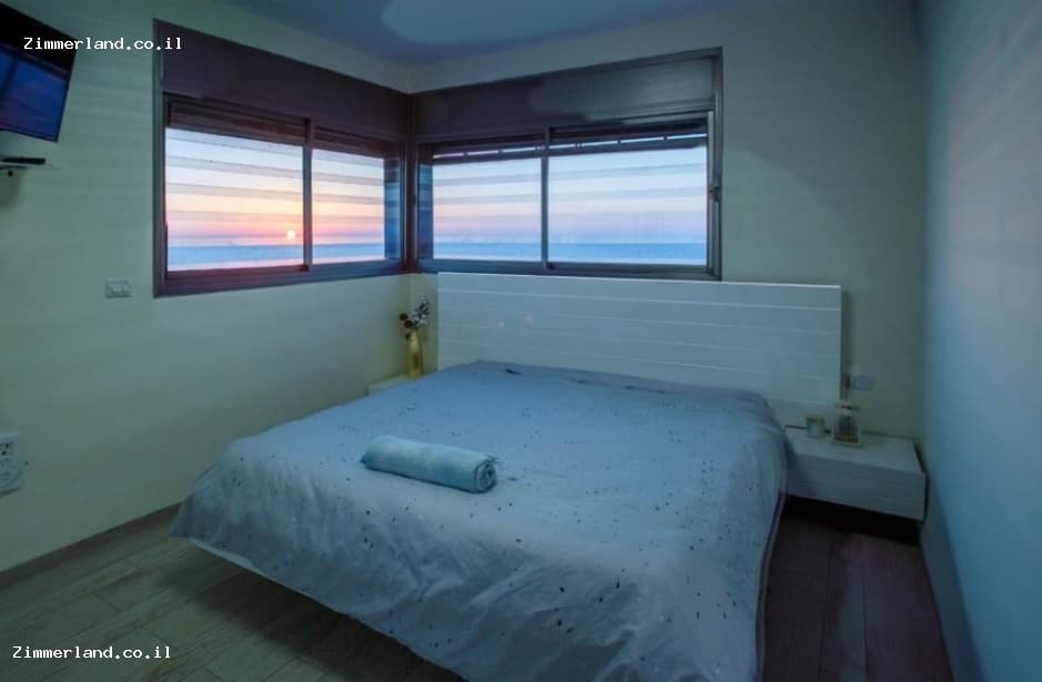 12427e4aaa92bd441c0c7046af13bff6ccab462c