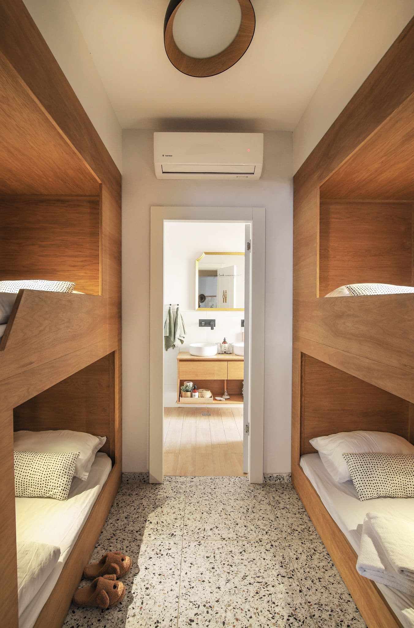 WhatsApp Image 2025-02-06 at 17.51.33 (2).jpeg