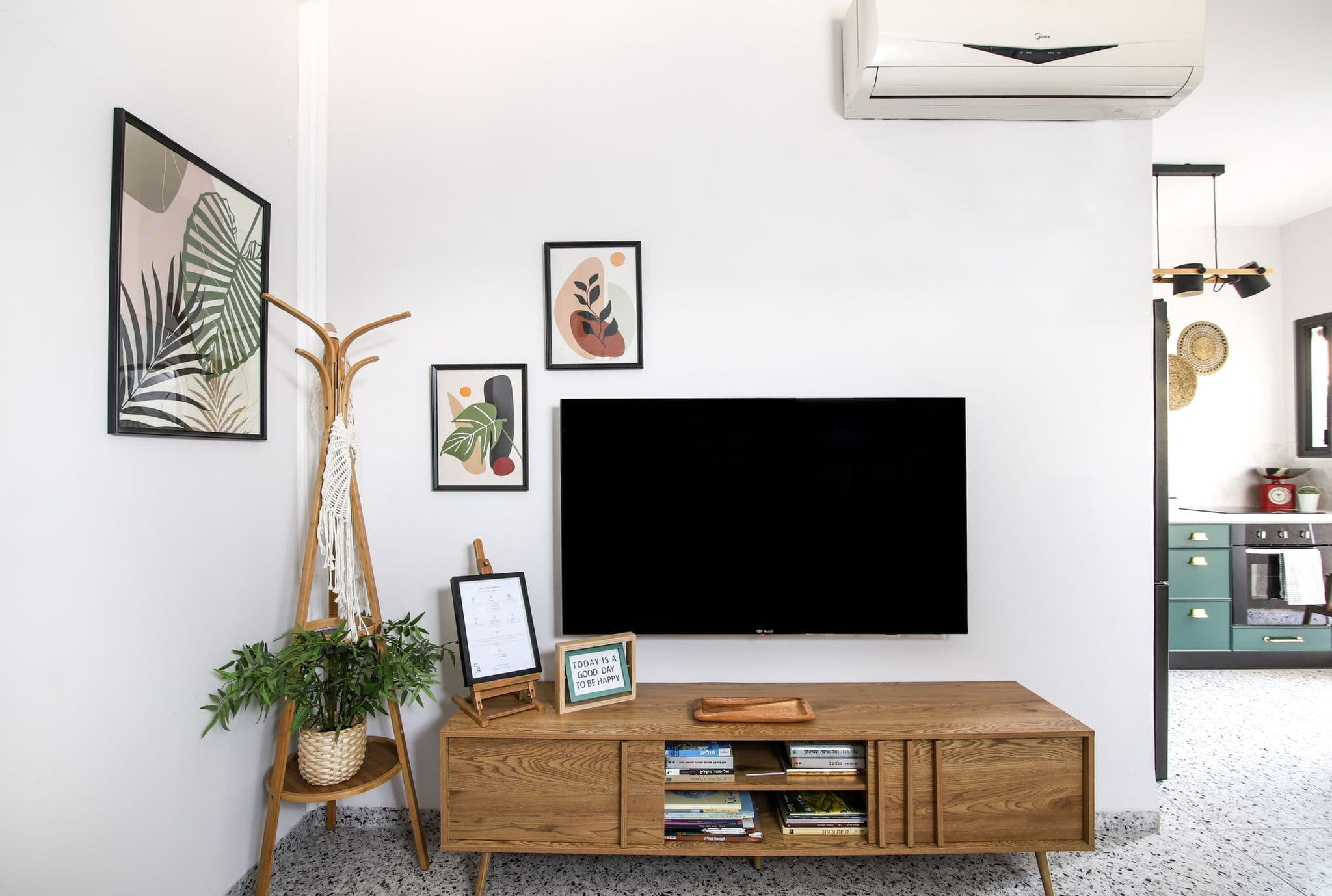 WhatsApp Image 2025-02-06 at 17.51.36 (1).jpeg