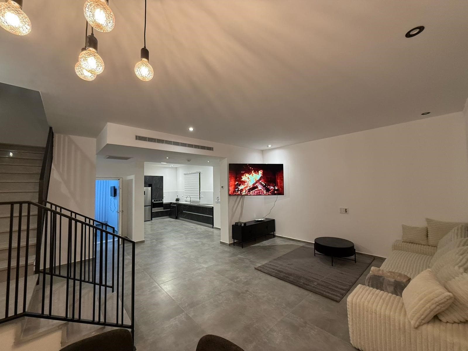 WhatsApp Image 2025-04-09 at 12.06.09.jpeg